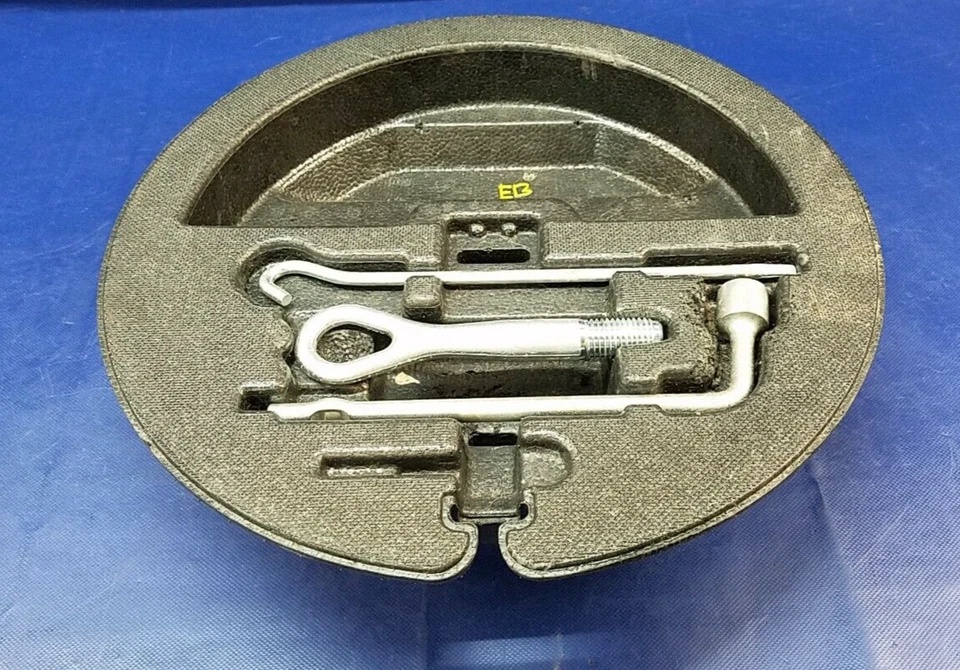 2008 - 2013 INFINITI G37 COUPE EMERGENCY ROADSIDE SPARE TOOL KIT # 72459 - Image 1 of 4