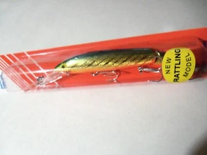1 Rebel DJ3R RATTLING Spoonbill Minnow Gold/Blue/RB NIP - Picture 1 of 6