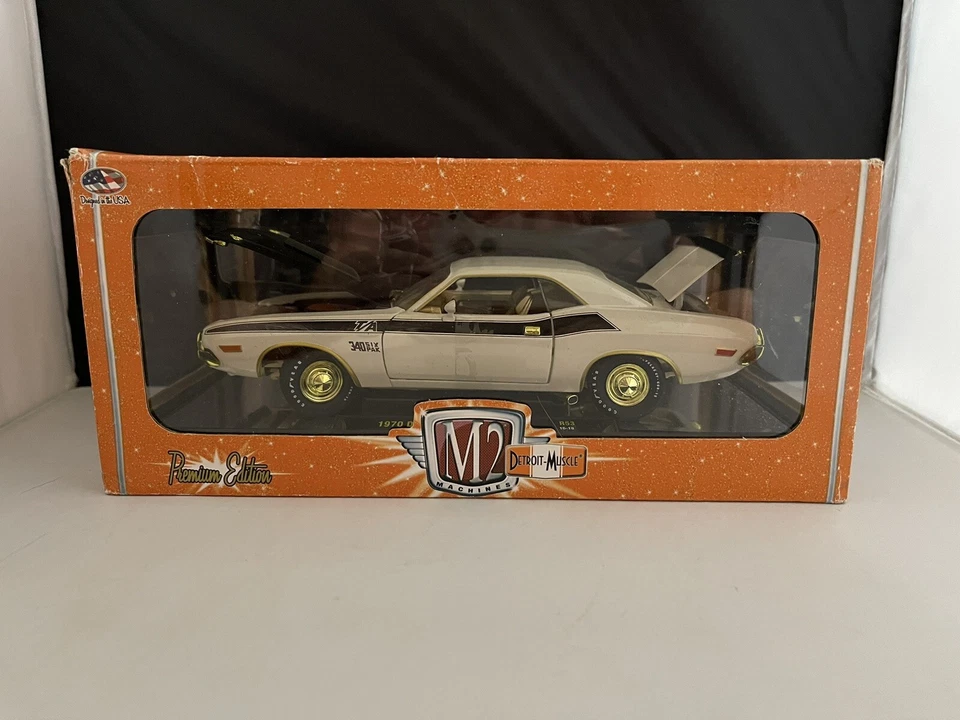 M2 MACHINES ( CHASE ) 1970 DODGE CHALLENGER T/A 1 OF 500 R53 DETROIT MUSCLE 1:24 - Image 1 of 4
