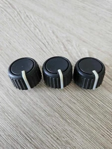 2003 -06 Chevy Silverado Tahoe CLIMATE CONTROL KNOB White Line Yukon Envoy 3pk - Picture 1 of 3