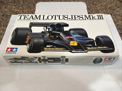 TAMIYA 1/20 SCALE TEAM LOTUS J.P.S. MK III  SEALED INSIDE KIT! CIRCA 1987! VMCP! - Image 1 of 4