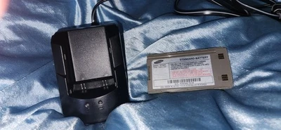 Sprint PCS 快速台式机双插槽充电器型号 DTC600 — 第 1/2 张图片