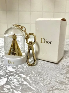 Christian Dior Snow Globe VIP Regalo 2020 Natale Limitato Giappone Usato H 2,17 in 1 - Foto 1 di 6