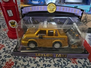 The Chevron Cars Taylor Taxi Limited Edition 2001 - Picture 1 of 4