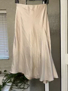 NWT Express Champagne Ivory Satin Maxi Asymmetrical Lined Elastic Skit Sz XXS - Picture 1 of 6