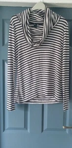 Ladies long sleeved roll neck top H&M size 10 - Picture 1 of 1