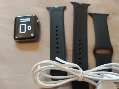 OB Apple Watch S3 Serie 3 GPS 42mm Gris espacial Estuche de aluminio Correa deportiva negra Foto 1 de 4