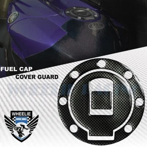 PROTECTOR DE TAPA DE COMBUSTIBLE DEL TANQUE DE GASOLINA NEGRO CARBONO 98-99 R1/R6 YZF/FZR/FJ - Imagen 1 de 2