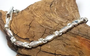 Vintage Silver Tone Rhinestone Link Bracelet Stamped Avon Costume Fashion - Imagen 1 de 7