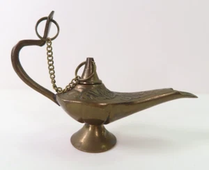 Vintage Miniature Brass Aladdin's Lamp w/ Lid Figurine 2.75" Tall x 4" Long - Picture 1 of 13