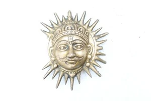 Antique Solid Brass Hindu God Of Light Sun Engraved Wall Hanging Statue NH4918 - Picture 1 of 12