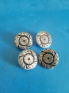 THE LOT OF 4 VINTAGE BUTTONS.INTRIGUING DESIGN.SILVER TONE.*B1* - Picture 1 of 3
