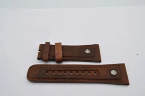 SEVENFRIDAY Bracelet en Cuir 28MM pour Boucle 24MM Neuf, Jamais Utilisé M1 14 - Bild 1 von 2
