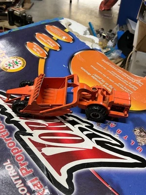 Vintage Diecast Matchbox Lesney King Size 1:70 No 6 Allis-Chalmers Motor Scraper - Image 1 of 3