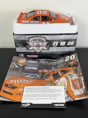 Camry 2011 Joey Logano #20 Home Depot escala 1:24 - Joe Gibbs Lionel - /1.166 Foto 1 de 4