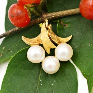14k Yellow Gold Pearl Cluster Gemstone Florentine Leaf Pendant - Picture 1 of 3