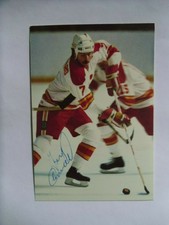 1983-84-CALGARY FLAMES-#7-Guy Chouinard-AUTOGRAPHED Postcard.,