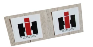 IHC 433 533 644 654 Aufkleber 2x Logo Emblem Sticker Label . - Bild 1 von 1