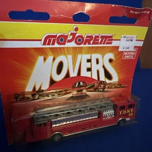 Camion dei pompieri scala Majorette Kenworth FDNY 55 nuovo - serie 300 - 1990 - Foto 1 di 8