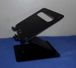 URPRYZE REGULOWANY ERGONOMICZNY STOJAK NA LAPTOPA PASUJE DO LAPTOPÓW 10" - 17" - Zdjęcie 1 z 10