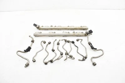 2011 BMW F01 750I N63 CONJUNTO DE LINHAS DE TRILHOS INJETORES DE COMBUSTÍVEL MOTOR DIREITO ESQUERDO FABRICANTE DE EQUIPAMENTO ORIGINAL KW71 - Imagem 1 de 4