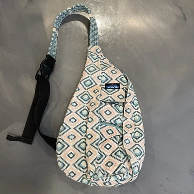 Bolso Bandolera KAVU Original Cuerda Azteca Geométrico Azul Rosa Mochila Boho Foto 1 de 4
