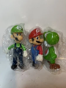 Menge 3 Super Mario Super Size Figuren Sammlung Mario Luigi Yoshi 5" - Bild 1 von 5