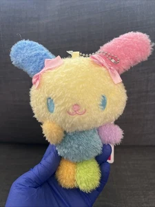 Sanrio Fuzzy Usahana Regenbogen Hase Kaninchen rosa Bänder Plüsch Schlüsselanhänger - Bild 1 von 7