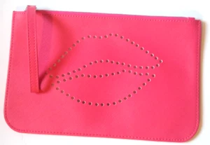 Unbranded hot pink with Lips designer zippered make-up cosmetic Bag - Picture 1 of 4