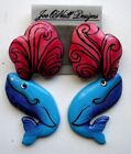 Boucles d'oreilles dangle baleine bleue Joe O'Neill Designs d'Indonésie