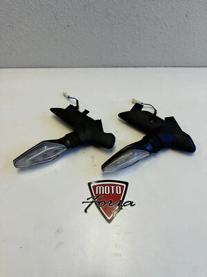 SEÑALES DE GIRO DELANTERAS DUCATI MONSTER 937 Foto 1 de 4