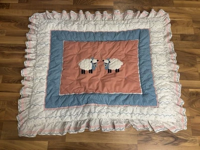 Edredón acolchado de colección para cuna bebé Cottagecore Country encantador cordero con volantes rústico Foto 1 de 4