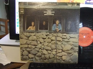 ~THE BYRDS NOTORIOUS BYRD BROTHERS LP ON 2 EYE COLUMBIA RECORDS - Picture 1 of 2