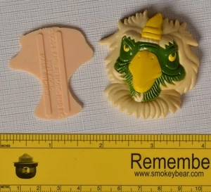 Rare! - 1994 - Shreddies Premium - FLINTSTONES MOVIE - DICTABIRD BADGE - Bild 1 von 3