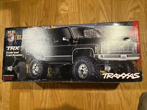 Traxxas 82276-4-BLK - TRX-4 1979 Chevy Blazer 1/10 4X4 Crawler RTR, Black - Picture 1 of 2