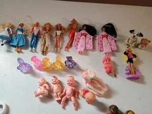 Lote De Colección Años 60 70 80 Muñecas Pequeñas Figuras Buen Estado Limpio  - Imagen 1 de 9