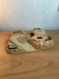 Vintage 1992 Galoob Micro Machines Wokf Ridge Battle Zones Base Playset - Bild 1 von 8