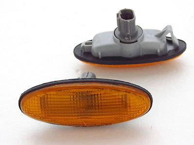 98 - 06 MAZDA BRAVO B-SERIES 323 626 FORD COURIER RANGER PAIR TURN SIGNAL LIGHT - Image 1 of 2