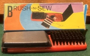 Vintage Hotel Travel Clothes Brush And Sewing Kit NIB - Picture 1 of 2