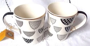 TASSES A THE EN CERAMIQUE DECOR LES TRIANGES LES 2 - Picture 1 of 6