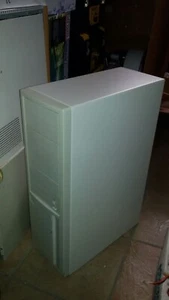 Case Pc vintage anni 90 Big Tower Vuoto,Nuovo, 386 486 Con Alimentatore Nuovo! - Foto 1 di 4