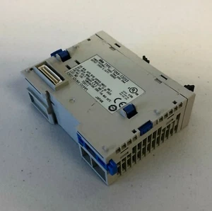 *Idec FC4A-T32S3 PLC Expansion Module, 24VDC 70mA, 5VDC 20mA, Out: 24VDC 0.1A/PT - Picture 1 of 8