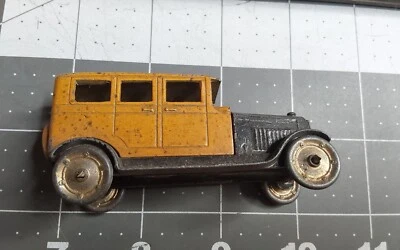 Tootsietoy Buick 4 puertas sedán naranja negro años 30 Foto 1 de 4