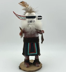 Bambola Kachina Rain Priest (Sai Atasana) - Navajo di fabbricazione indiana - firmata Jim alta 7" - Foto 1 di 17