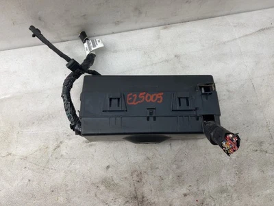 Dodge Challenger 2020 caja de fusibles de cabina - montado en maletero 5 k millas OEM Foto 1 de 4