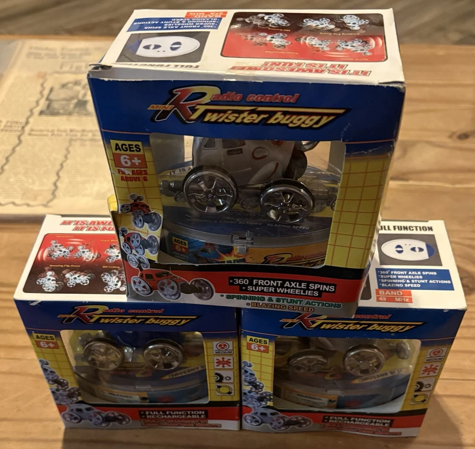 Tres Radio Control Mini Twister Buggy Coches Recargables Spin Stunts Acción Foto 1 de 4