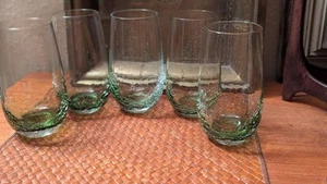 Juego de 5 vasos crujientes Pier 1 19 OZ Vasos planos de 5 7/8" de alto por 2 5/8" de ancho - Imagen 1 de 8