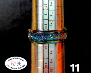 Ring Uni-Sex Mehrfarbig Mehrlagig Holografisch Glitzer Gebadet in UV Resin - Bild 1 von 4