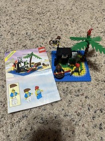 LEGO Pirates: Shipwreck Island (6260)