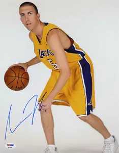 Steve Blake SIGNED 11x14 Photo LA Los Angeles Lakers PSA/DNA AUTOGRAPHED - Picture 1 of 1